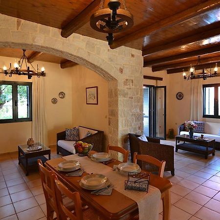 Christina Villas- Minoan Inland Pentamodi Bagian luar foto